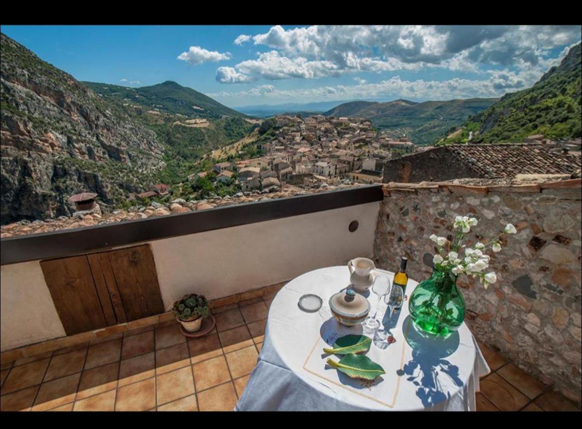 Bed and Breakfast La Magara Civita Exterior foto